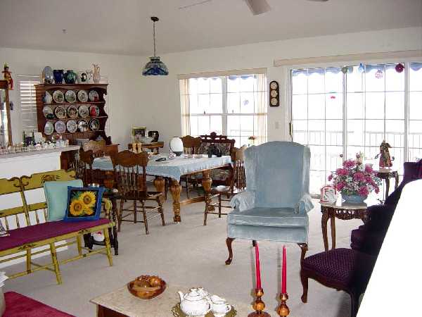 Ruth's living room looking into the dinette area