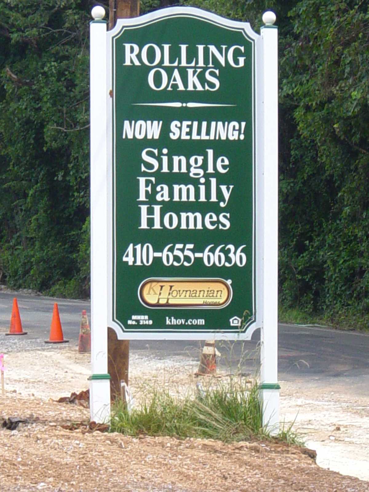 Rolling Oaks sign 